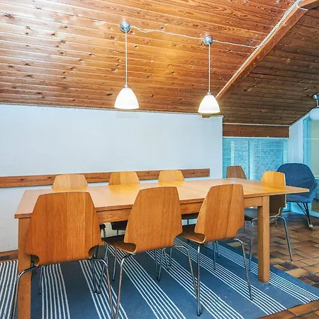 10 Person In Glesborg-by Traum Fjellerup Strand